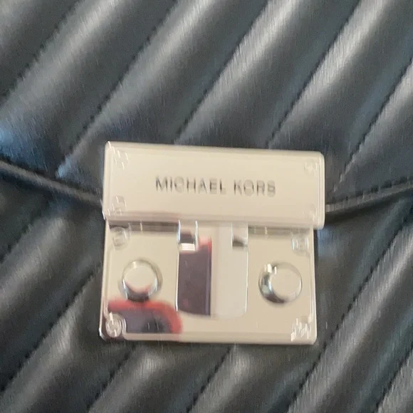 Ladies MK Purse - Picture 5 of 7